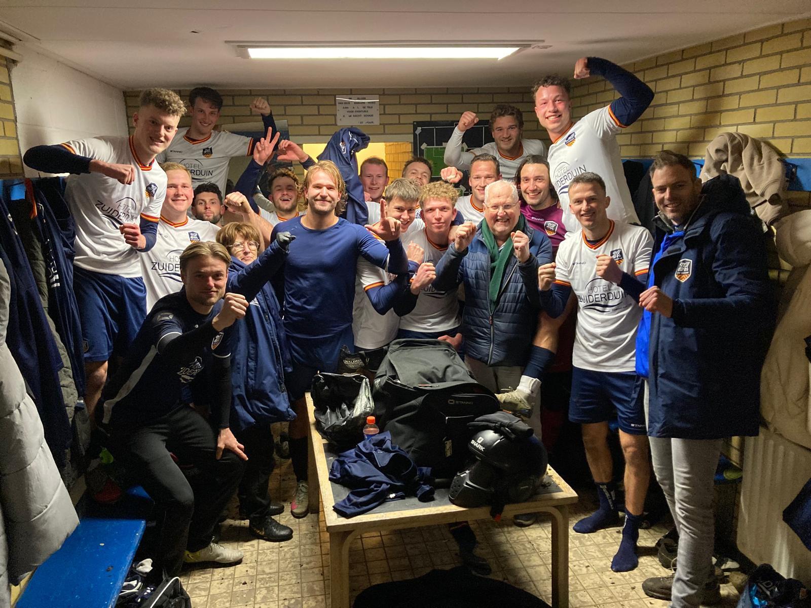 Egmond bekert door na knappe overwinning